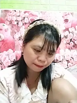 Xuka_lyss stripchat live cam model