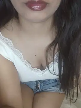 itz_gauri stripchat live cam model