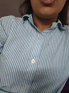Ritika_jha01 stripchat live cam model