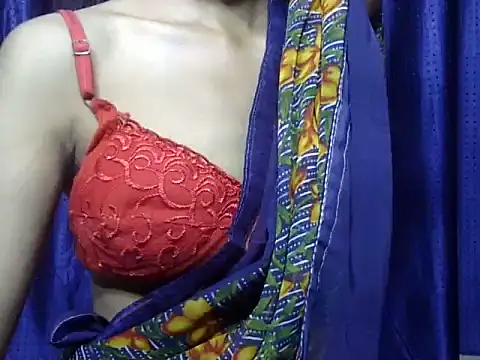 Thirsty_Moni stripchat live cam model