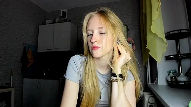Mia_Azart stripchat live cam model