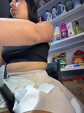 LuxeBabe stripchat live cam model