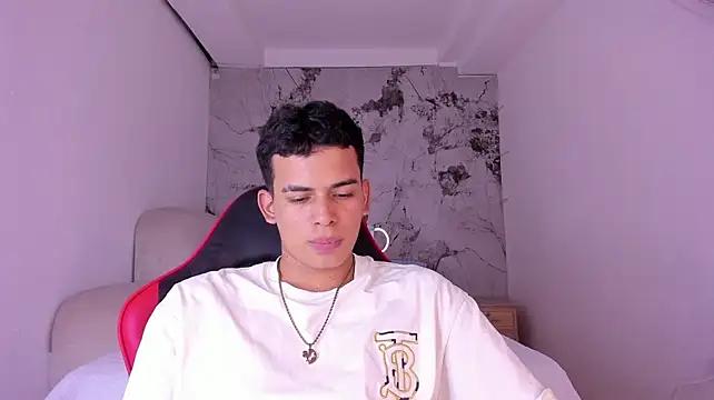 DrakoStonee_ stripchat live cam model
