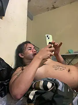 sweetyula stripchat live cam model