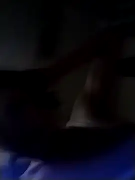 Hildaqii stripchat live cam model
