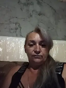 Bliss4532 stripchat live cam model
