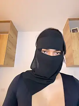 najwarazak stripchat live cam model