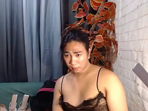 ODALISQUE_MIA stripchat live cam model