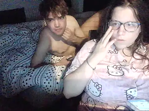nerd_couple stripchat live cam model