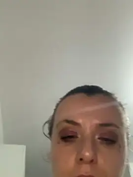 bunnythetailor stripchat live cam model