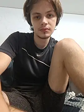 RayMartino stripchat live cam model