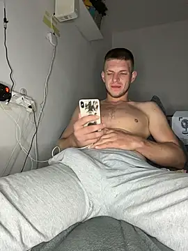 VelvetKingg stripchat live cam model