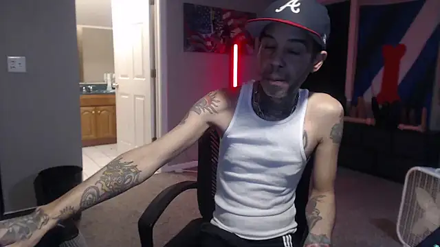 Michigan9000 stripchat live cam model