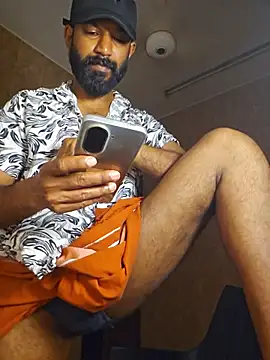 Mallukiran stripchat live cam model