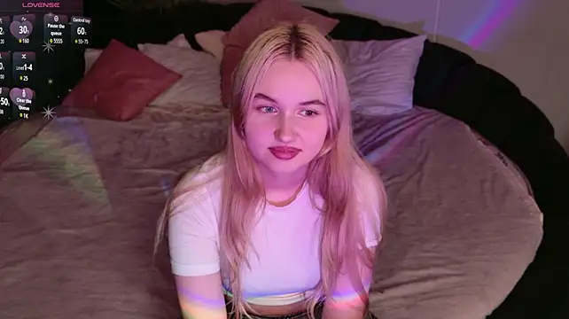 Lilly_Eyes stripchat live cam model