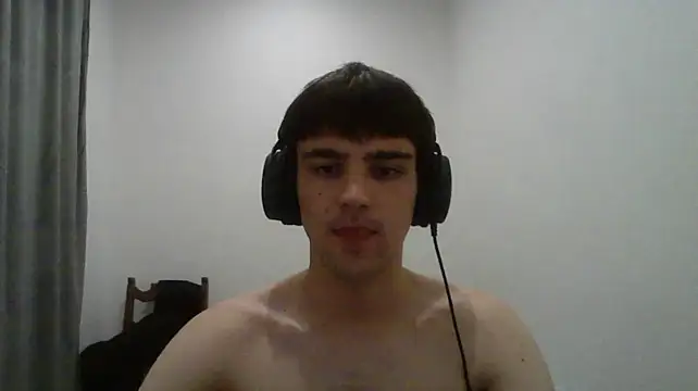 Milocki_g stripchat live cam model