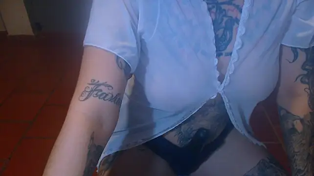 Darkvib stripchat live cam model