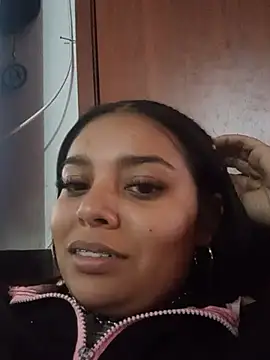 stefanie010 stripchat live cam model