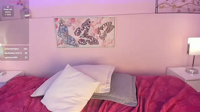 Honeyy_01 stripchat live cam model