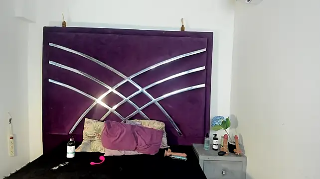 Ateneahtx stripchat live cam model