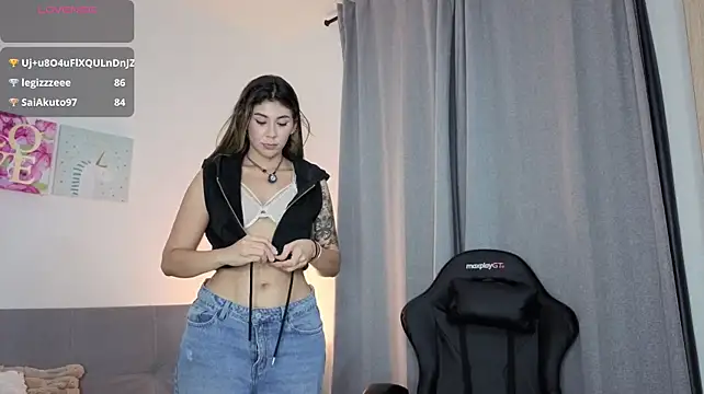 Isabella_Bliss stripchat live cam model