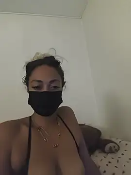 newcoquine stripchat live cam model
