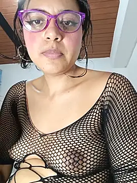 Ailyn_seraph stripchat live cam model