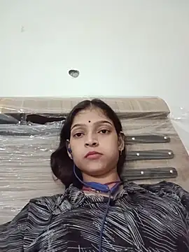 Mohnicute stripchat live cam model