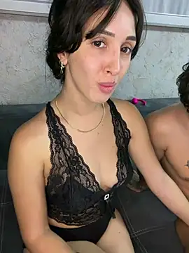 Lovleymili stripchat live cam model