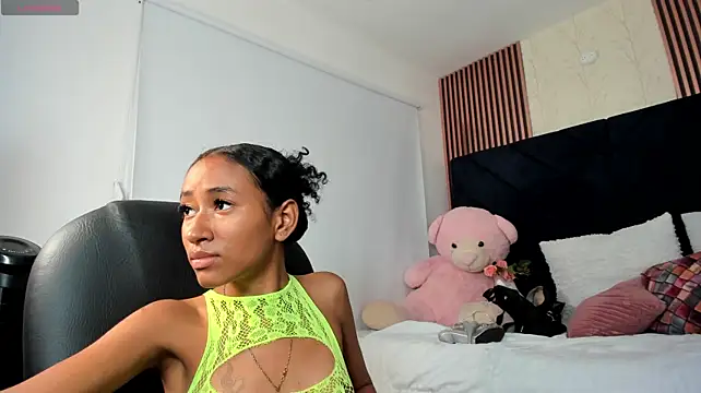 vicky_castillo stripchat live cam model