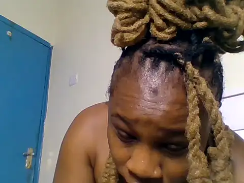 ebonitah stripchat live cam model