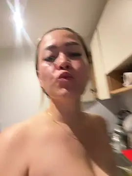 Danielavegax stripchat live cam model