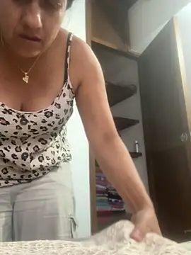 siri_duque stripchat live cam model