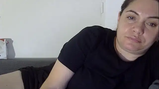 Squirtlady38 stripchat live cam model