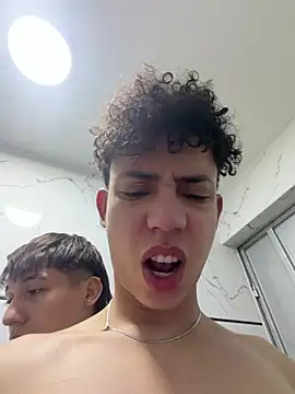 yoursexyjose stripchat live cam model