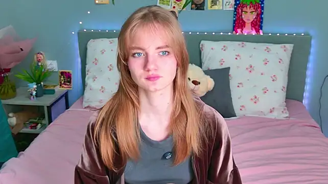 ElfieWhite stripchat live cam model
