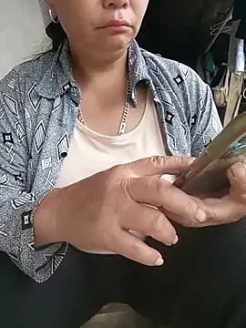 Bella-Camel stripchat live cam model