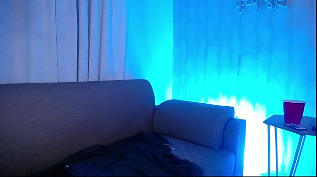 Axxel_White stripchat live cam model