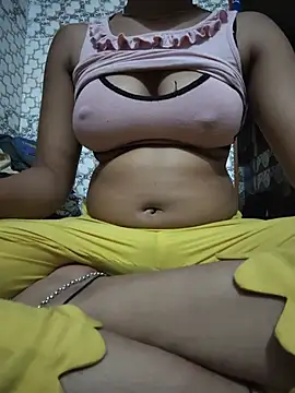 NOMI_li stripchat live cam model