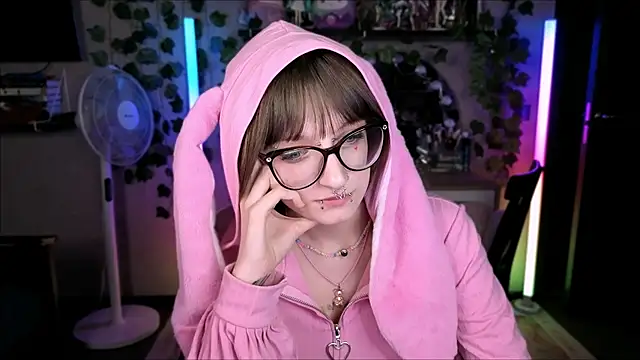 Lily_Arden stripchat live cam model