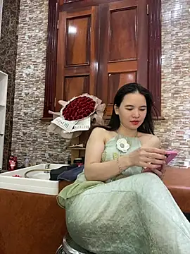 LiLi-Kirix99 stripchat live cam model
