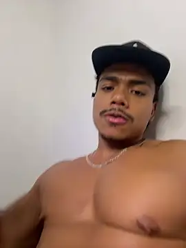 XavierColeman stripchat live cam model
