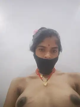 Simran_Love_143 stripchat live cam model