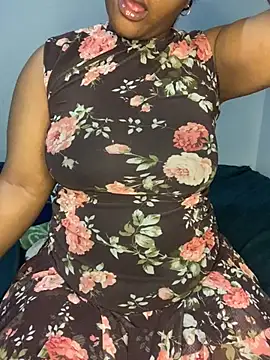 ThickbootyAlison_04 stripchat live cam model