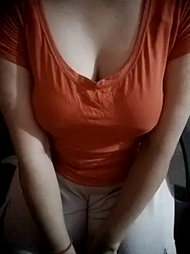 Chandrika_Yadav stripchat live cam model