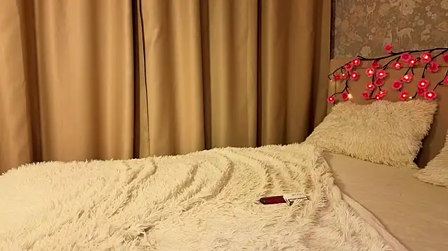 Kisaklis stripchat live cam model