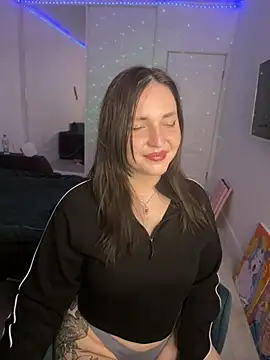 Lunar_ShyX stripchat live cam model
