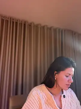 Aliinak stripchat live cam model