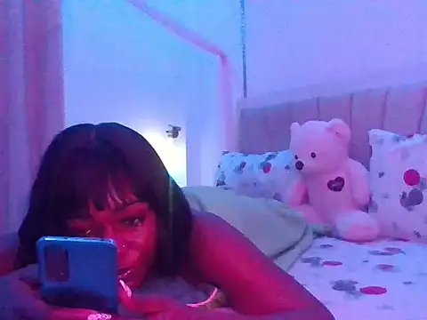 Xannaxx_ stripchat live cam model
