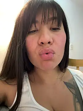 kim_monti stripchat live cam model
